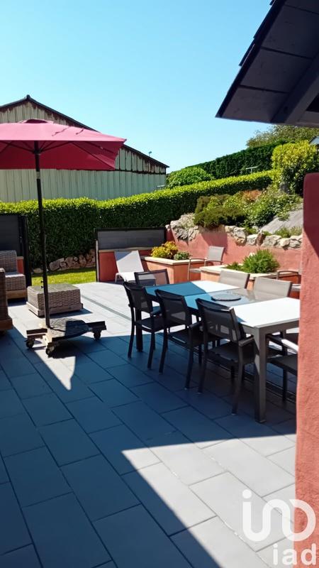 Maison - 96 m² - 5 pièces