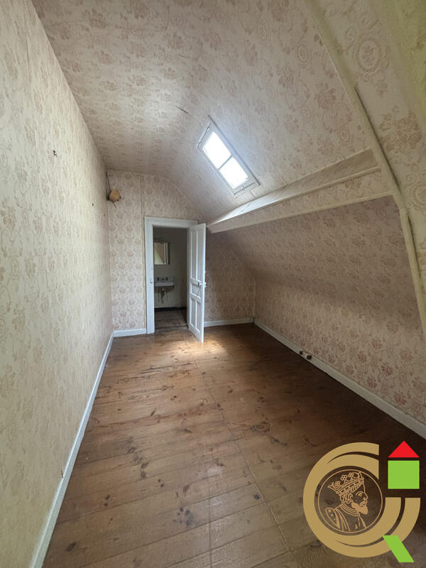 Maison - 479 m² - 16 pièces