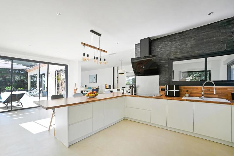 Villa - 288 m² - 8 pièces