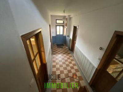 Maison - 152 m² - 6 pièces