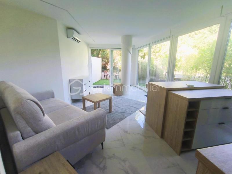 Studio - 27 m² - 1 pièce