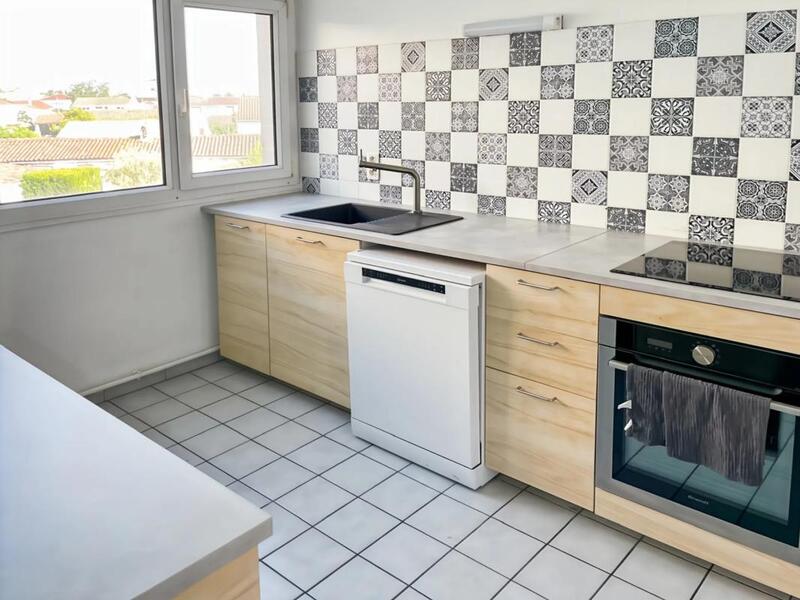 Appartement - 1 050 m² - 4 pièces