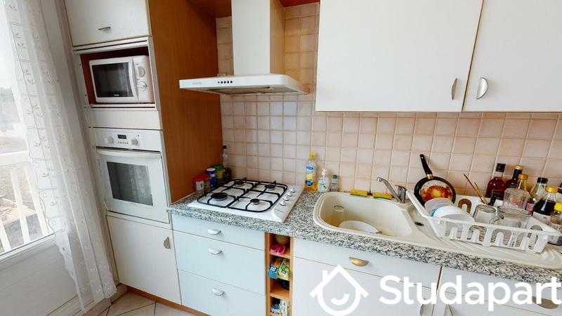 Chambre - 11 m² - 1 pièce