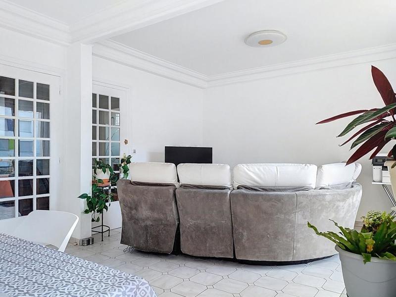 Maison - 192 m² - 8 pièces