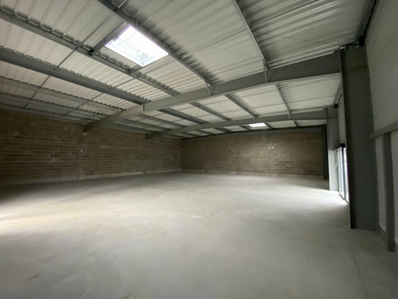 Local commercial - 310 m²