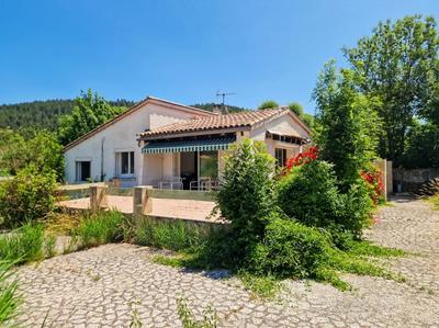 Maison - 135 m² - 7 pièces