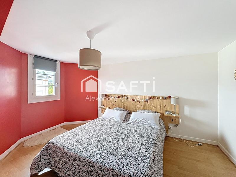 Maison - 189 m² - 6 pièces