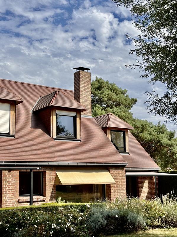 Maison - 248 m² - 8 pièces