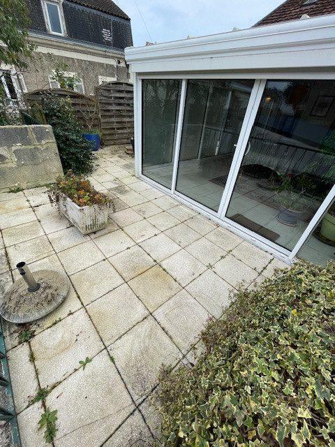 Maison traditionnelle - 143 m² - 8 pièces