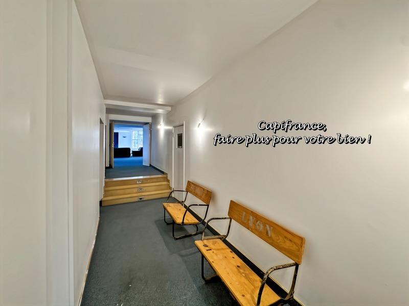 Maison - 530 m² - 13 pièces