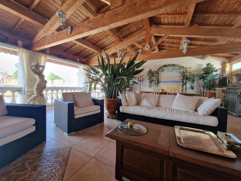 Appartement - 125 m² - 5 pièces