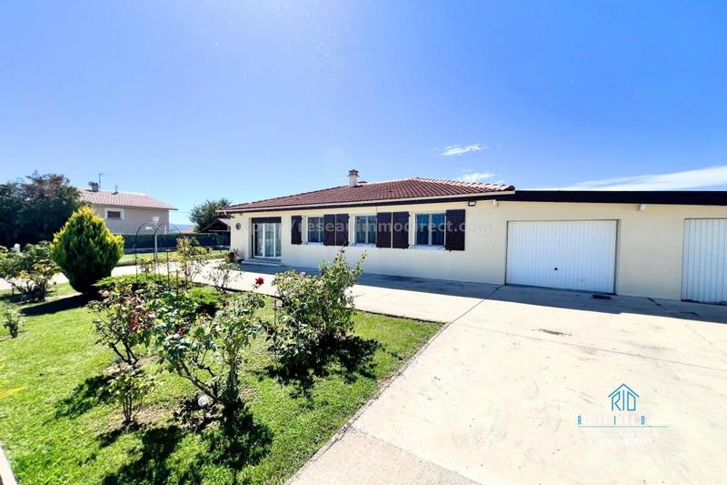 Maison traditionnelle - 100 m² - 4 pièces