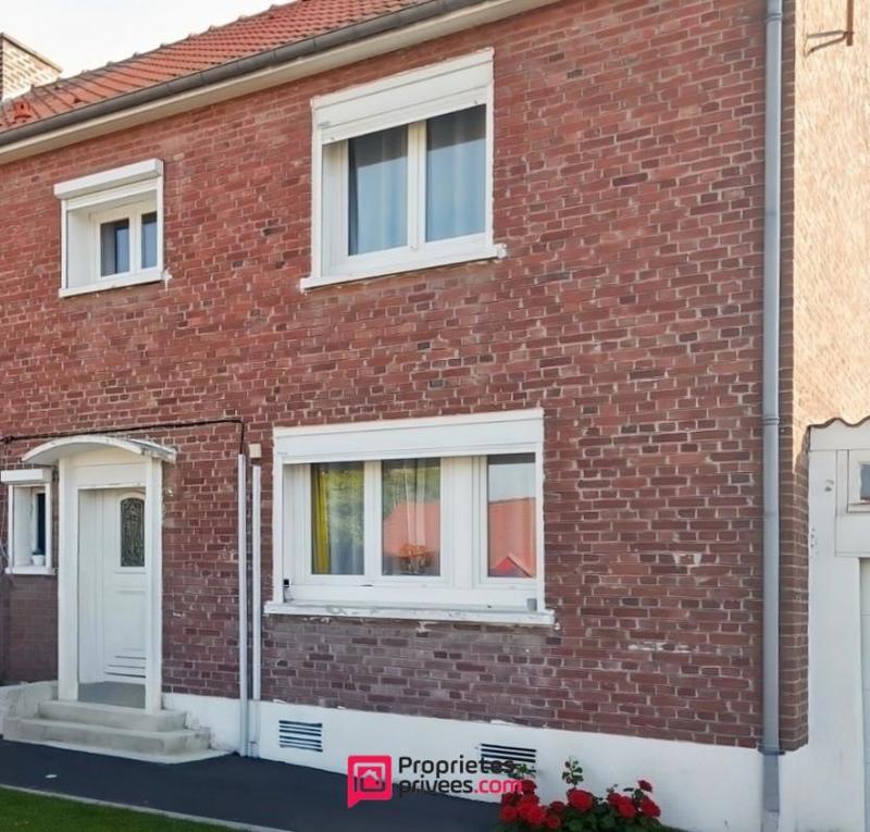 Maison - 80 m² - 4 pièces