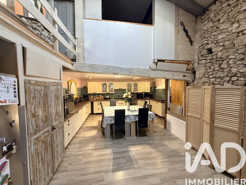 Maison de village - 283 m² - 7 pièces