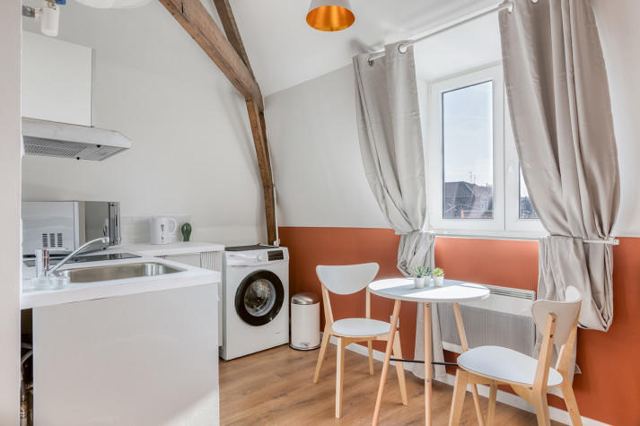 Studio - 15 m² - 1 pièce