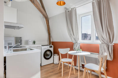 Studio - 15 m² - 1 pièce