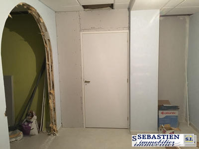 Local commercial - 30 m² - 2 pièces