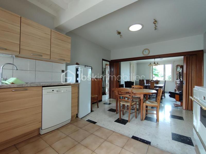 Maison - 98 m² - 6 pièces