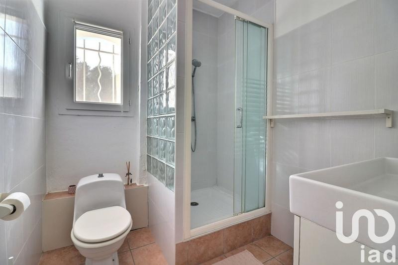 Maison - 216 m² - 6 pièces