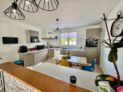 Maison - 117 m² - 6 pièces