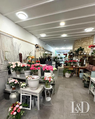 Fonds de commerce - Magasins - 87 m²