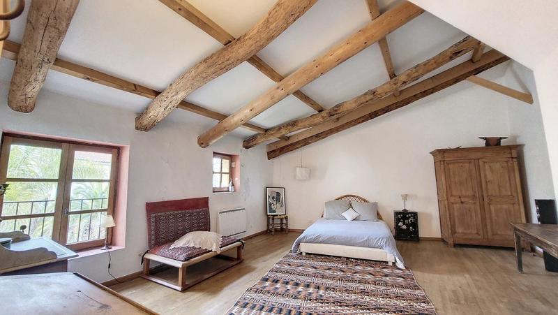 Maison - 259 m² - 9 pièces