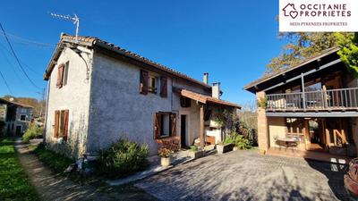 Propriété - 223 m² - 10 pièces