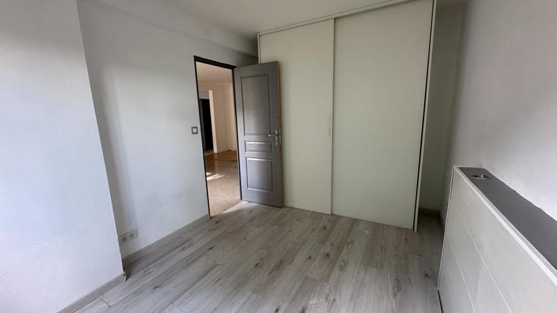 Appartement - 75 m² - 4 pièces