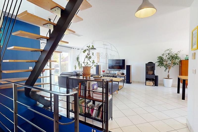 Maison - 135 m² - 6 pièces