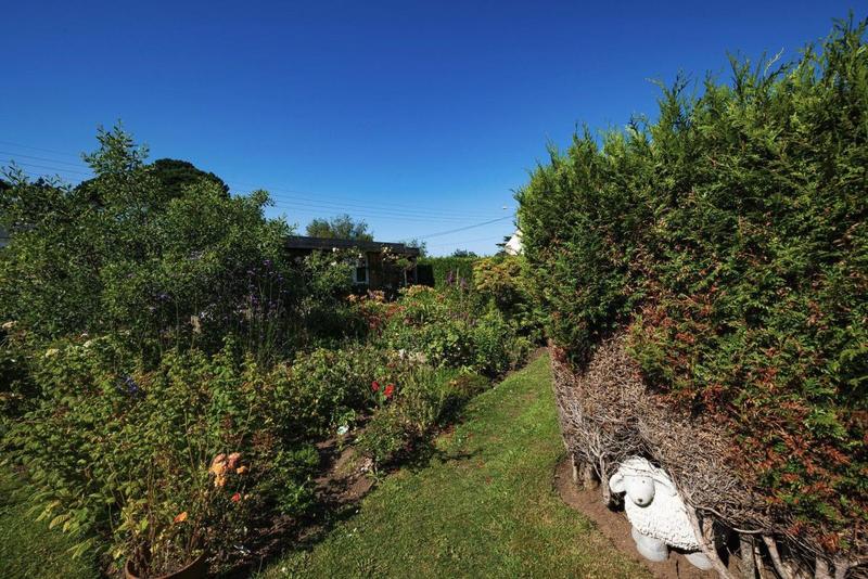 Maison - 182 m² - 9 pièces