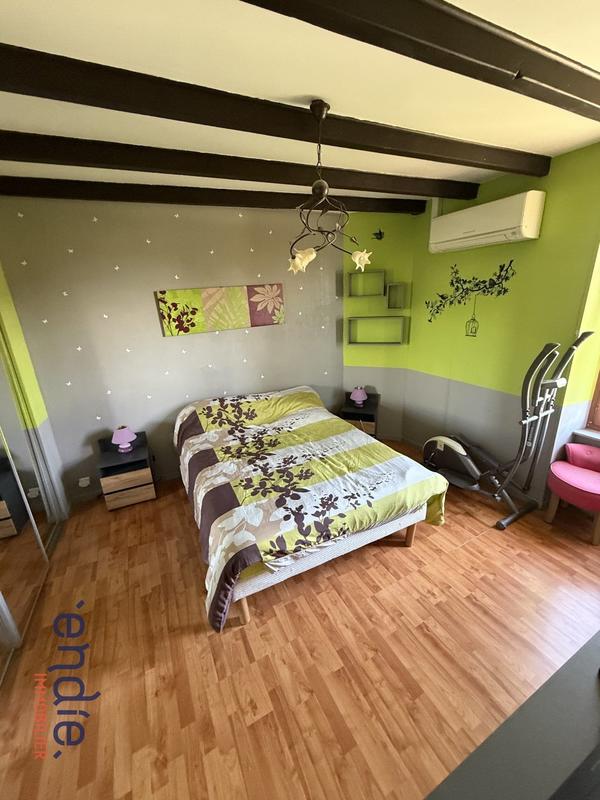 Maison - 94 m² - 5 pièces