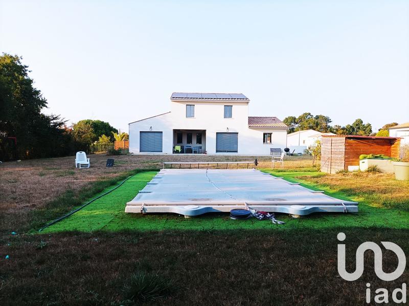 Maison - 213 m² - 10 pièces