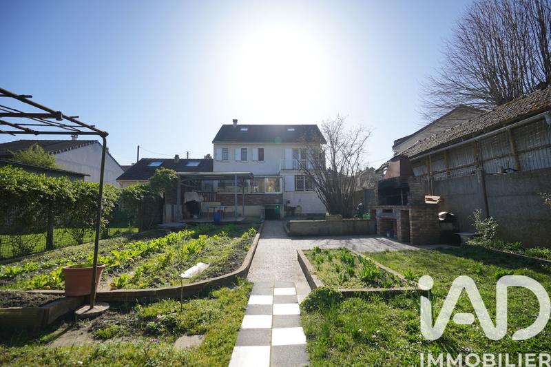 Maison - 135 m² - 7 pièces