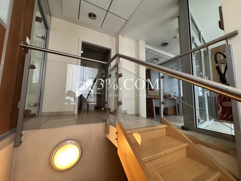 Maison de ville - 239 m² - 10 pièces