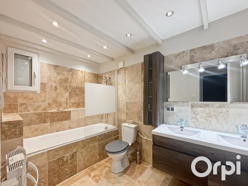 Immeuble - 902 m² - 11 pièces