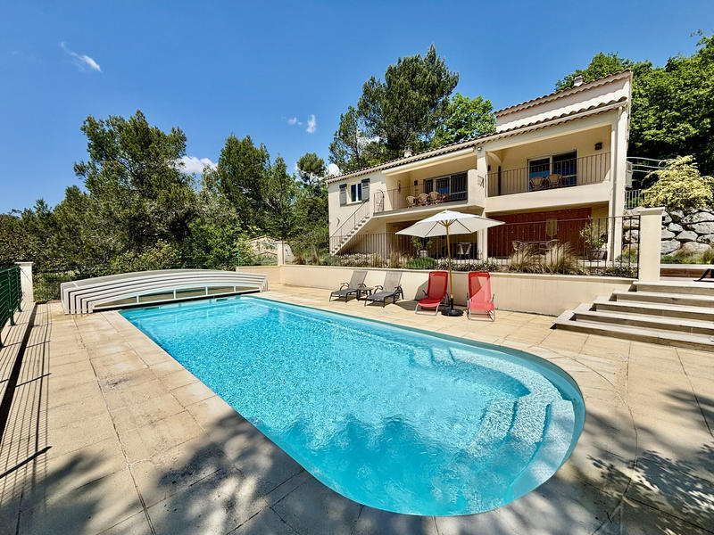 Villa - 153 m² - 7 pièces