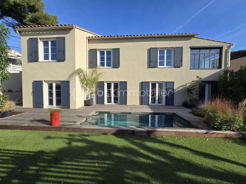 Maison - 135 m² - 6 pièces