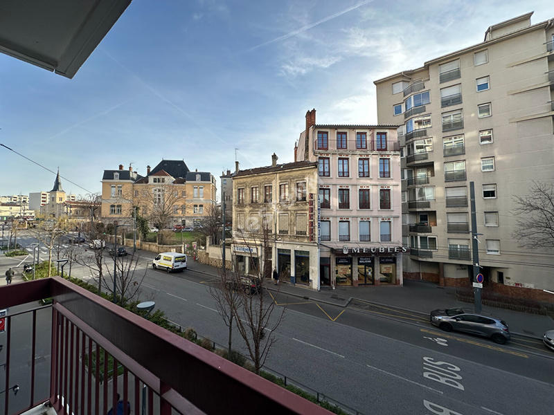 Appartement - 87 m² - 3 pièces