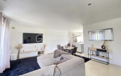 Maison - 100 m² - 6 pièces