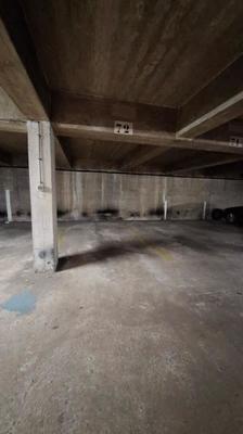 Parking / Garage - 10 m²