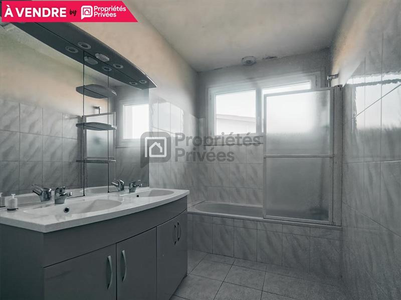 Maison - 117 m² - 5 pièces