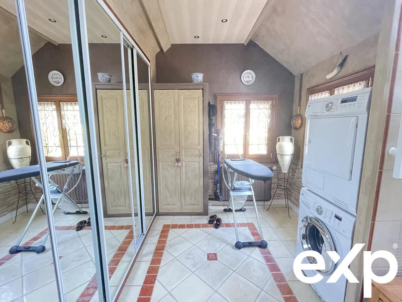 Maison ancienne - 167 m² - 8 pièces