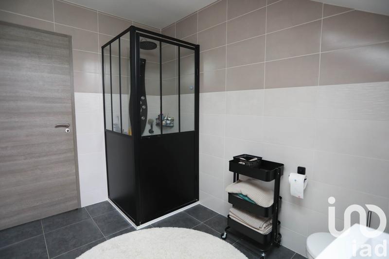 Maison - 96 m² - 6 pièces