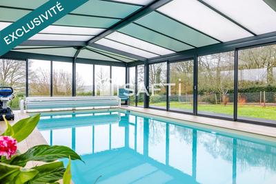 Maison - 205 m² - 8 pièces