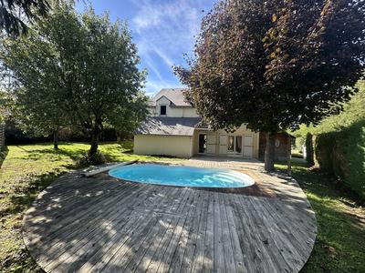 Maison - 135 m² - 6 pièces