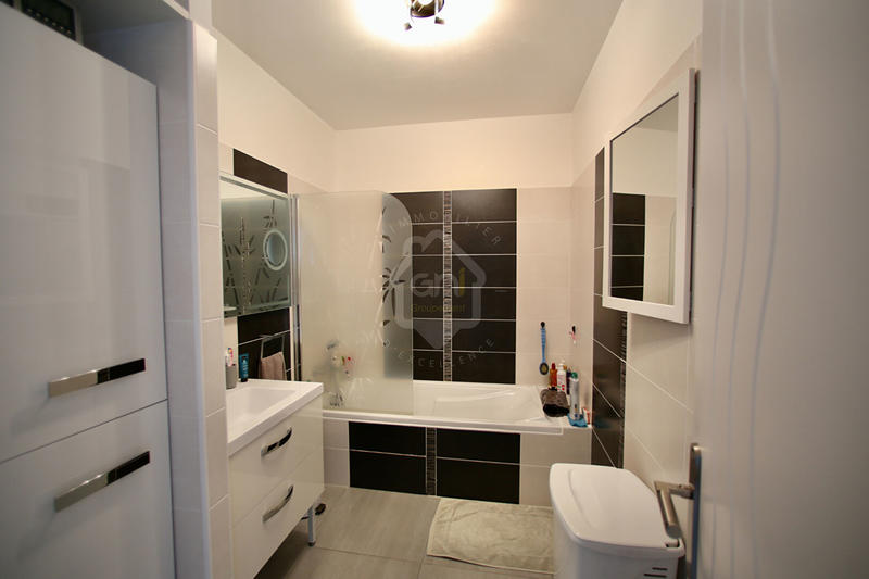 Maison - 127 m² - 4 pièces