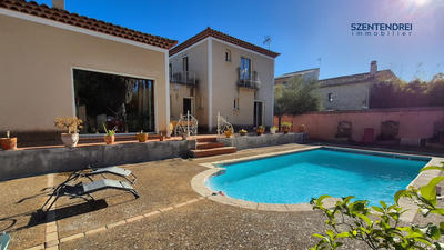 Villa - 366 m² - 12 pièces