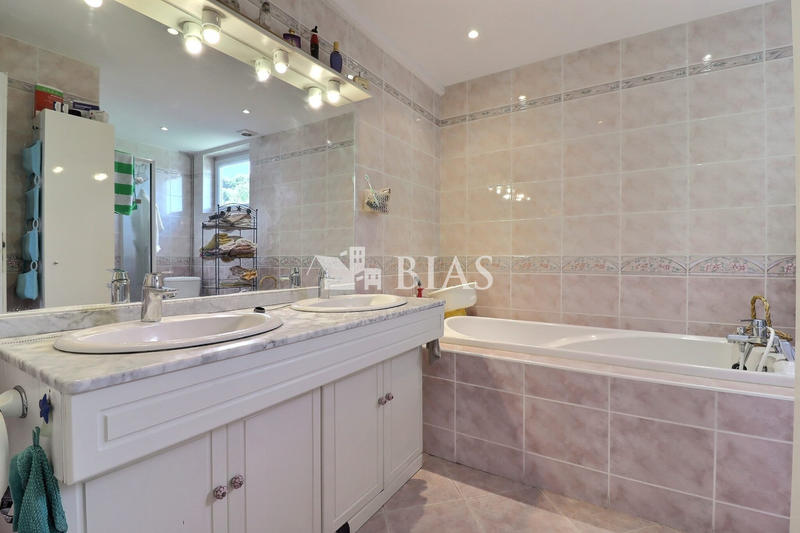 Maison - 131 m² - 7 pièces