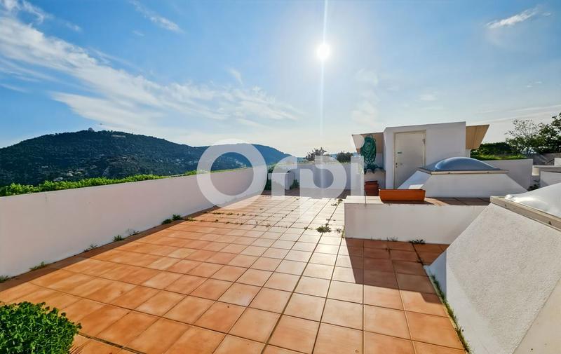 Appartement - 153 m² - 4 pièces