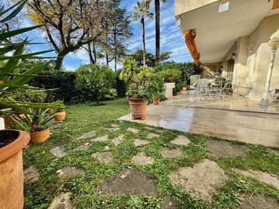 Appartement - 100 m² - 4 pièces